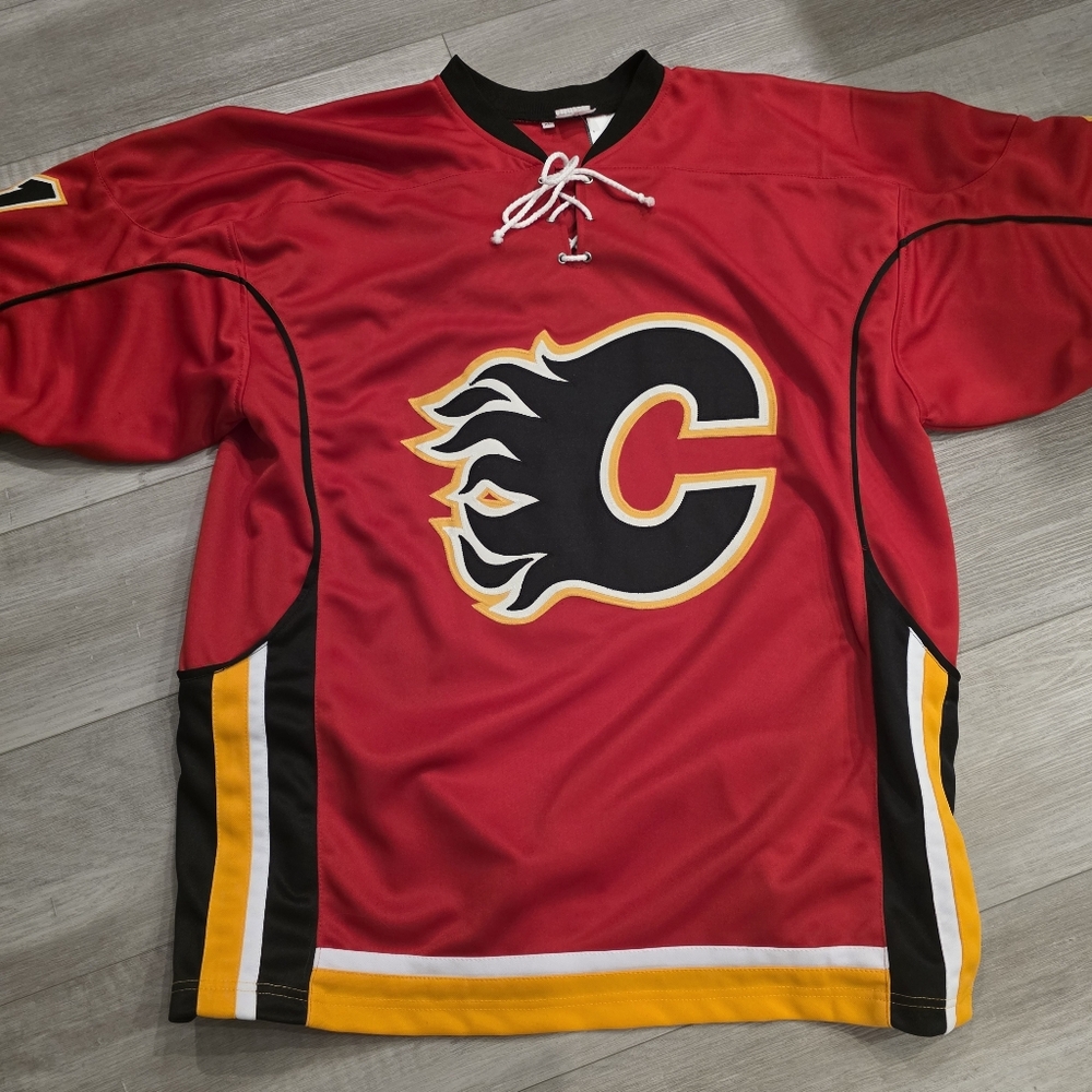 Brian Elliott Calgary Flames Red Hockey Jersey with Logo Signed